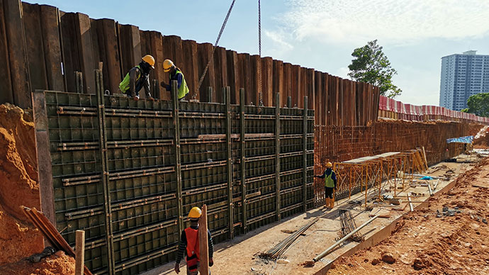 RETAINING WALL<br>KEMPAS INTERCHANGE